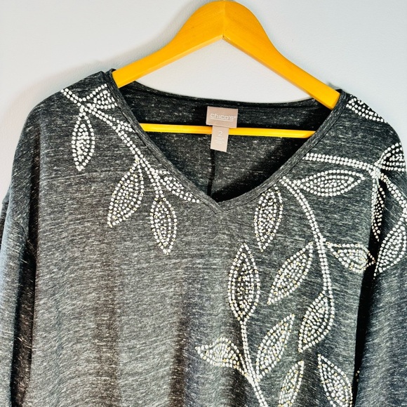 Chico’s Leaf beaded Embroidered Dolman Heather Gray Top Size 2 Women’s US Large - Picture 4 of 9